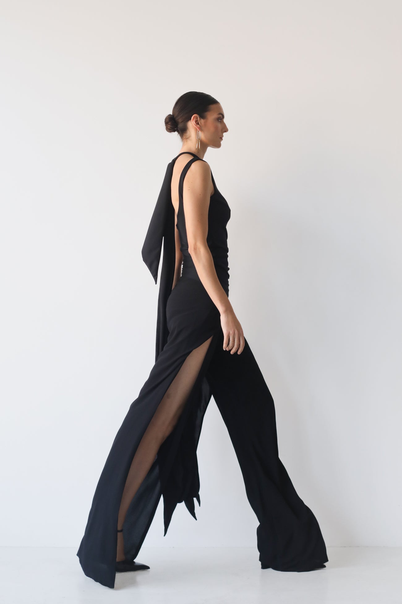 Gathered top ASTRA black