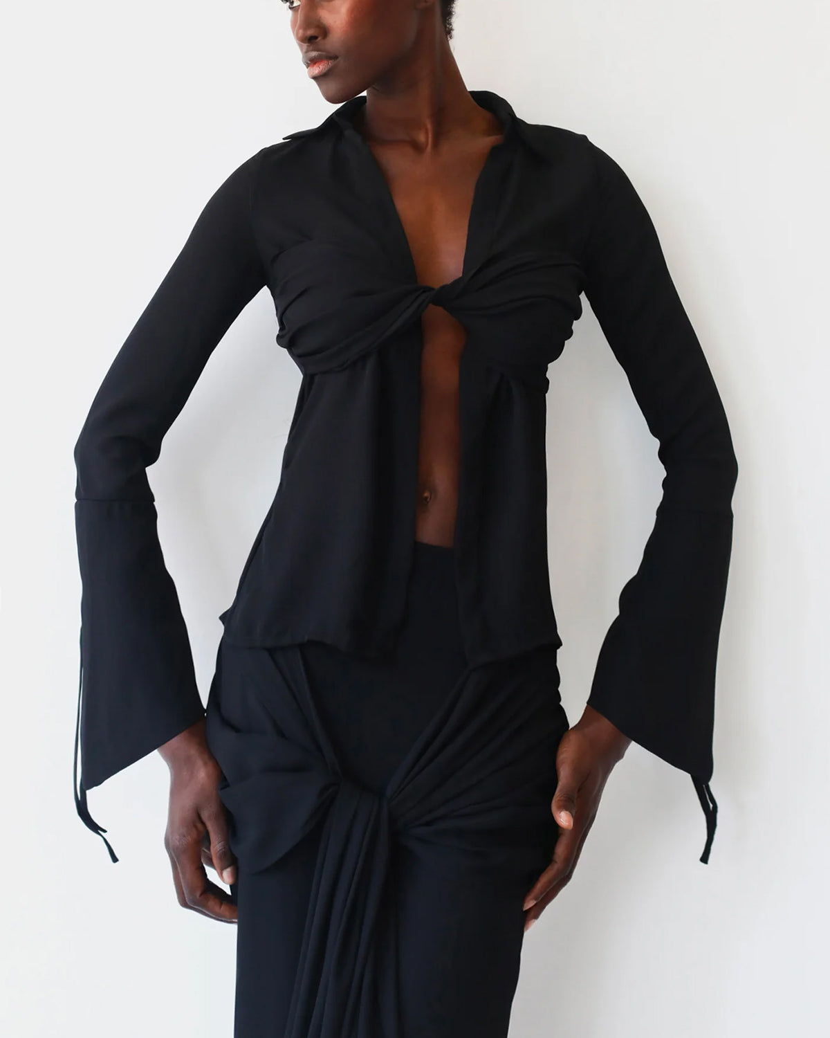 美品　acka puffy cami blouse　黒　フリーサイズ Acka puffy cami blouse - メルカリ