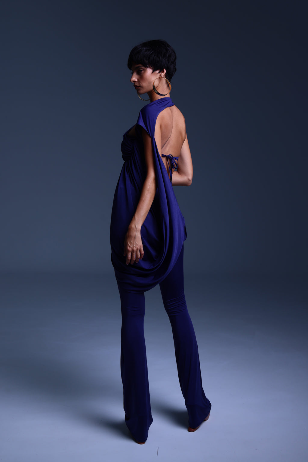 KOUROS set by BOCHEVA, back detail