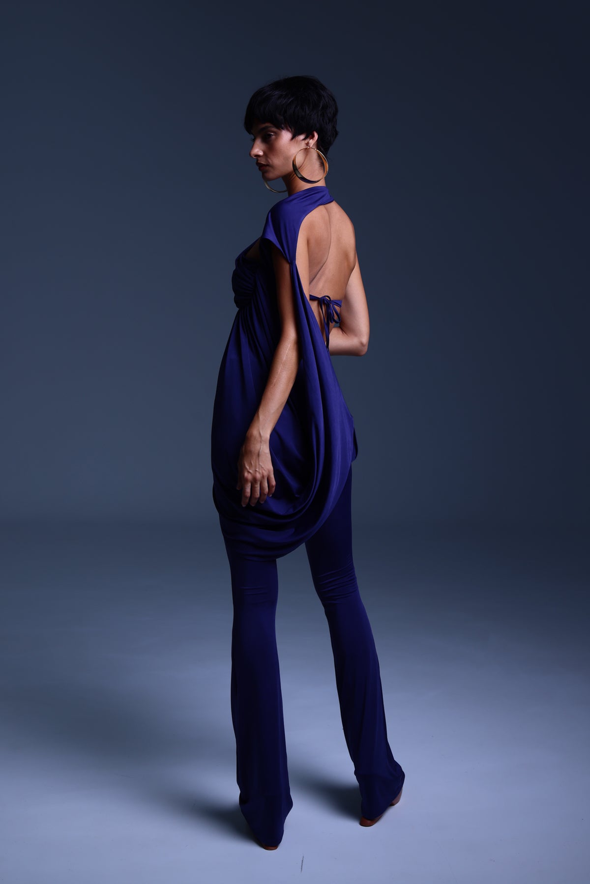 KOUROS set by BOCHEVA, back detail